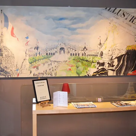 De L'exposition - Tour Eiffel 3* París