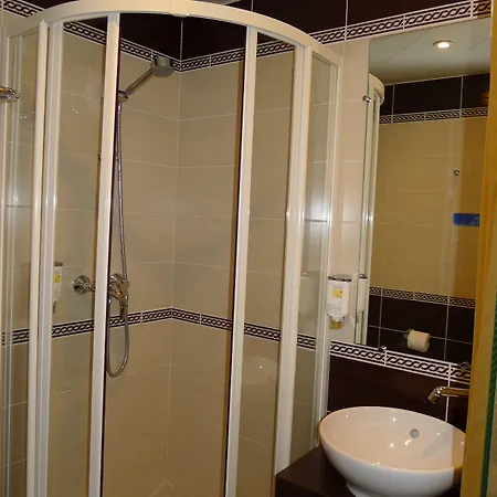 De L'exposition - Tour Eiffel 3*