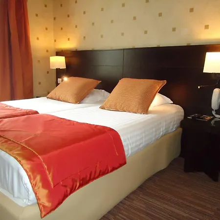 De L'exposition - Tour Eiffel 3* París