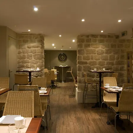 De L'exposition - Tour Eiffel 3*