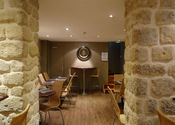 De L'exposition - Tour Eiffel 3* Paris