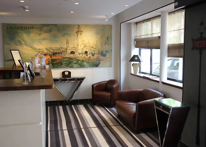 De L'exposition - Tour Eiffel 3* Paris